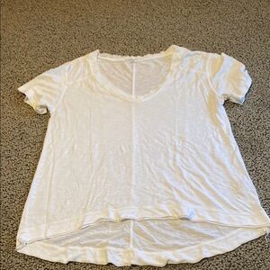 Crown Jewel Women's White V-Neck Top Size Small in EUC